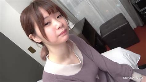 hカップの爆乳ロリ学生。グラビア級の極上ボディ、あどけなさが残る未成熟な女子に中出し発射|Hカップの爆乳ロリ学生。グラビア級の極上ボディ、あどけなさ .